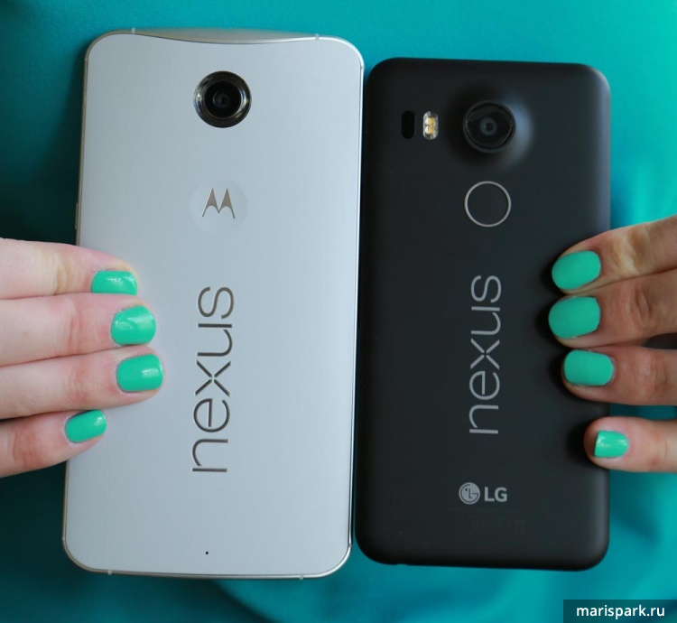 Google Nexus 6 Motorola (слева) и Google Nexus 5X от LG (справа)