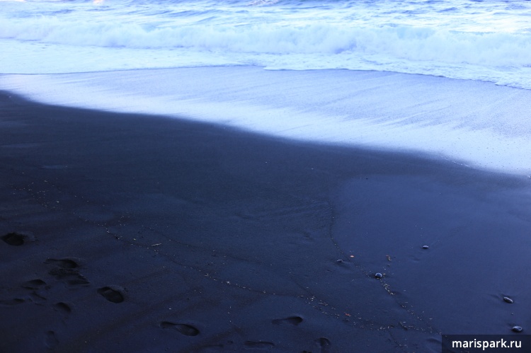 Playa Jardin, Puerto Cruz de Tenerife, black sand