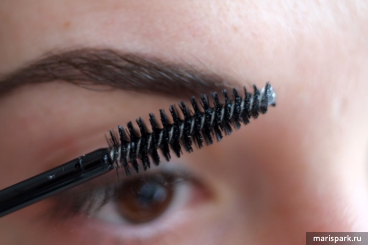Brow Sculpting Gel. Прозрачный гель для бровей