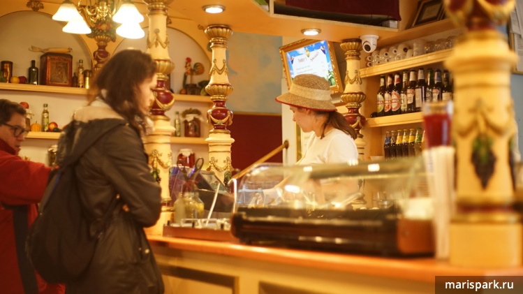 RESTAURACJA POLAKOWSKI Miodowa 39