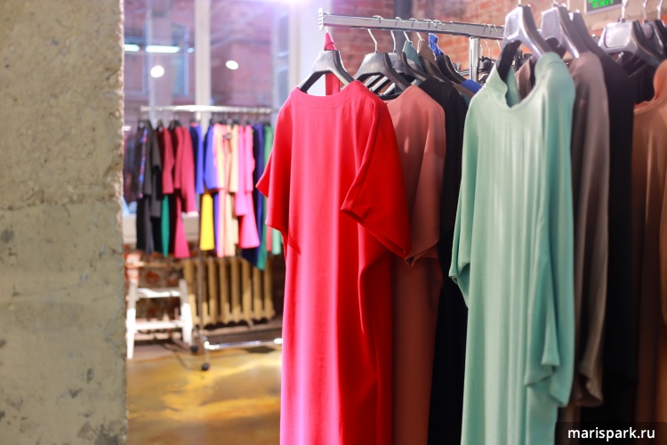 Cyrille Gassiline showroom